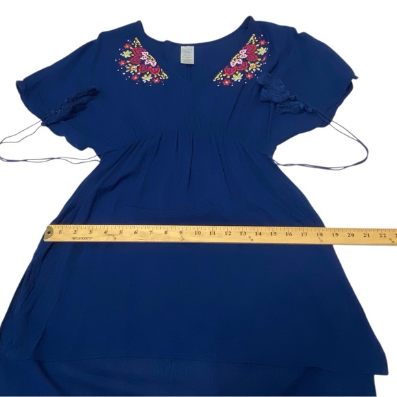 Time and Tru Blue Floral Embroidery Tassels Boho Tunic Top - Small - Picture 5 of 13